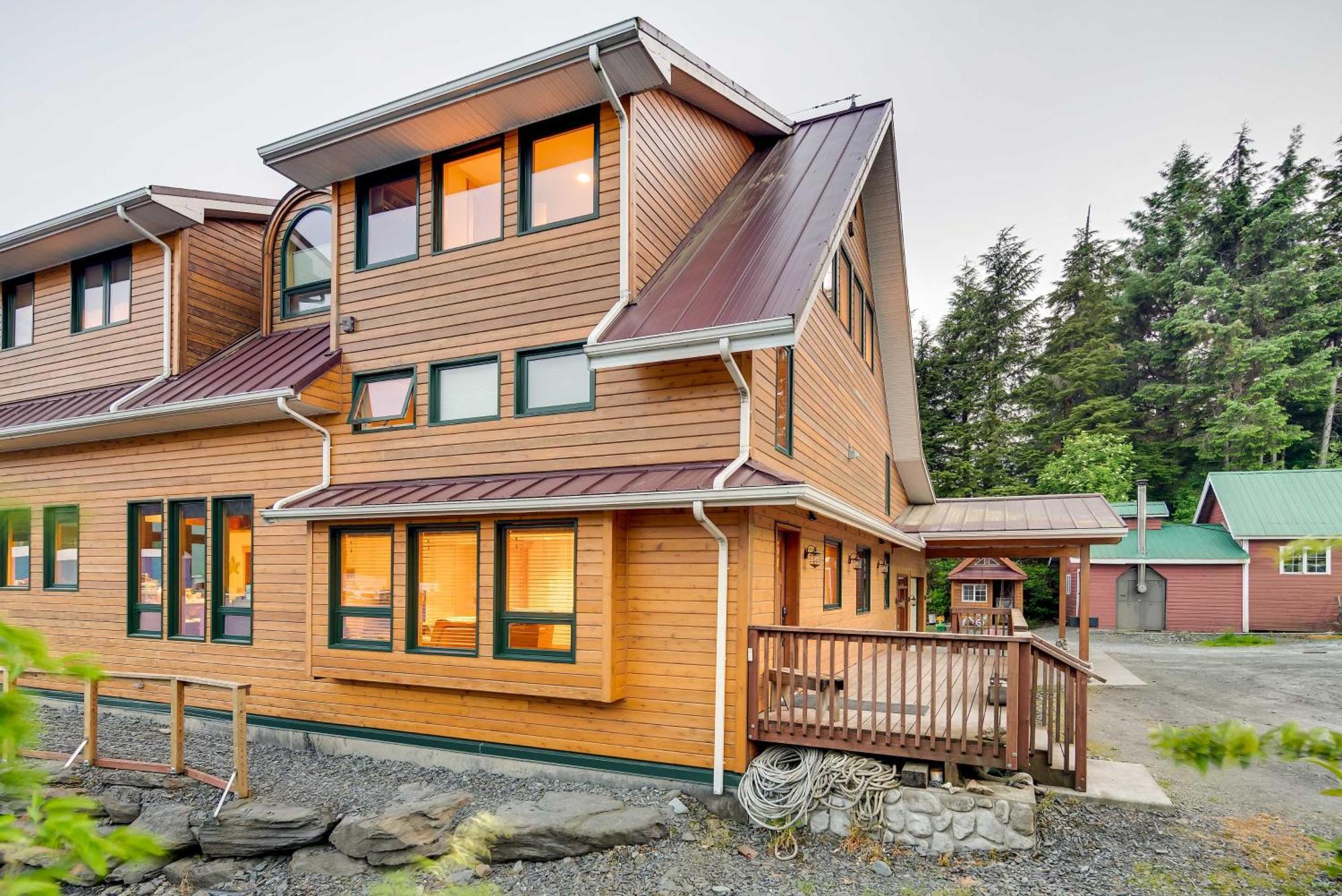 Ketchikan Apt - Walk To Refuge Cove Beach! Apartment Exterior photo